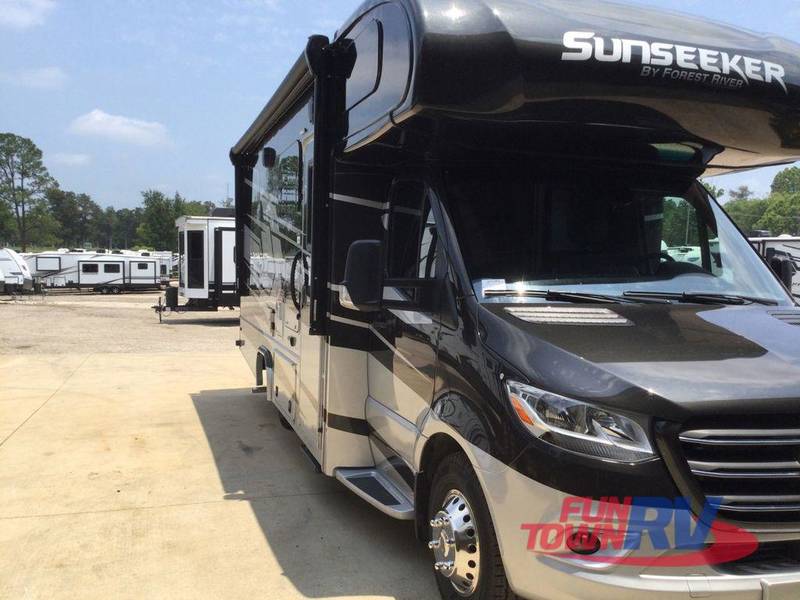 2023 Forest River Sunseeker MBS 2400B Class C RV For Sale In Mineola
