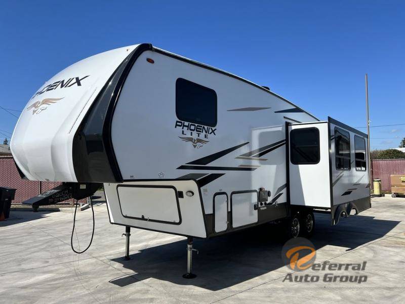Referral Auto Group RV Dealership 10RVs