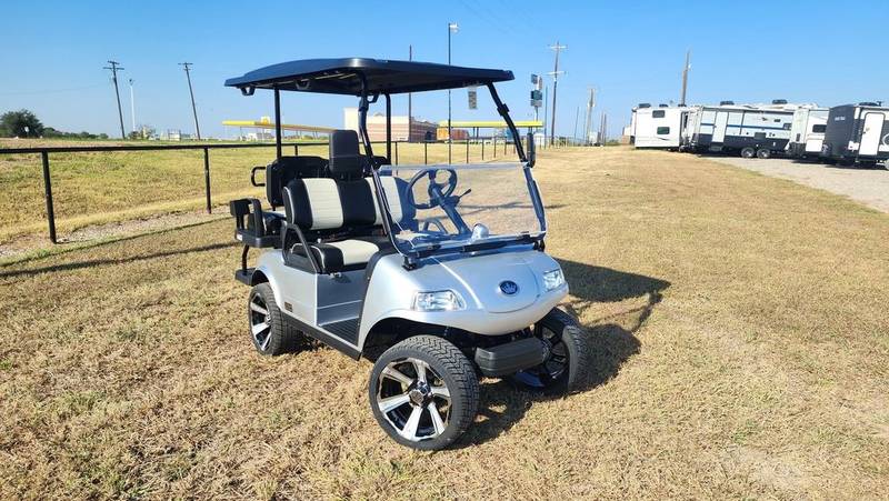 Evolution Rv Evolution RVs For Sale | 10RVs