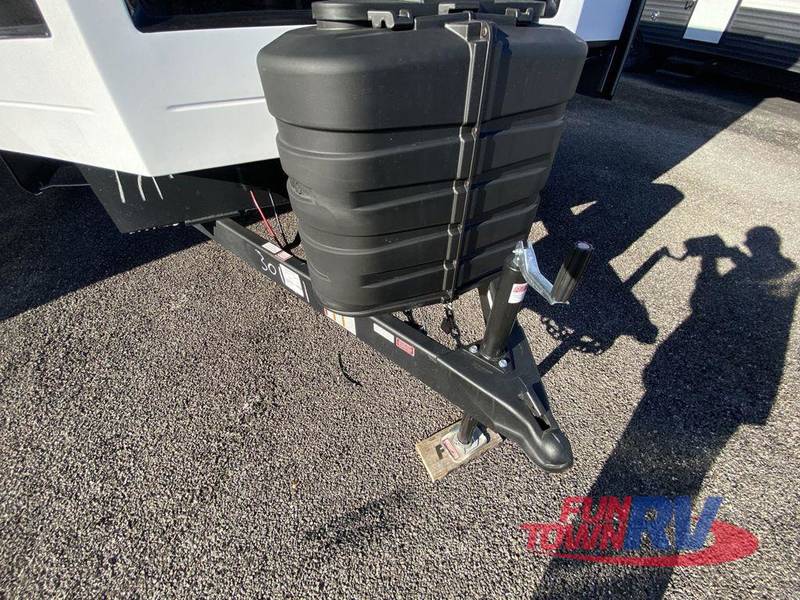 2024 CrossRoads Hampton HP380RKS Park Model RV For Sale In Giddings, TX