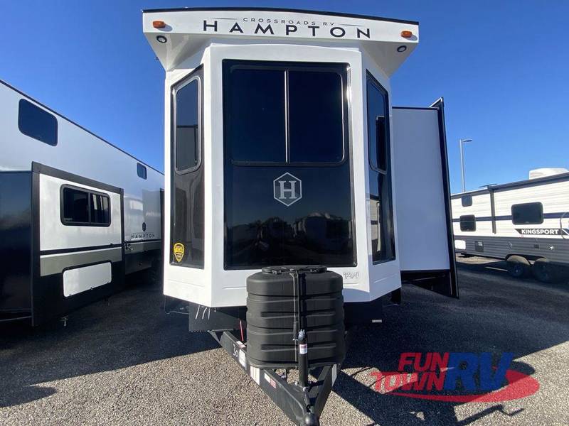 2024 CrossRoads Hampton HP380RKS Park Model RV For Sale In Giddings, TX
