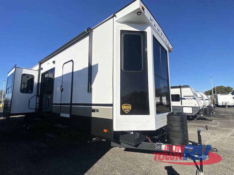2024 CrossRoads Hampton HP380RKS Park Model RV For Sale In Giddings, TX