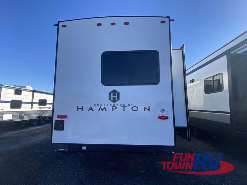 2024 CrossRoads Hampton HP380RKS Park Model RV For Sale In Giddings, TX