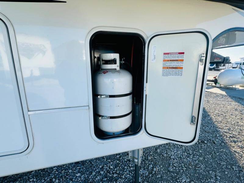 2022 CrossRoads Cameo CE3701RL Fifth Wheel RV For Sale In Lamoni, IA